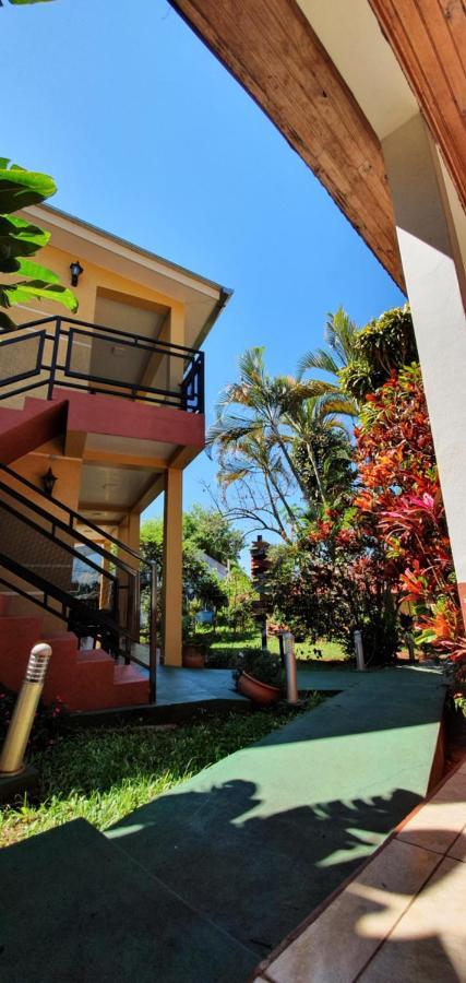 Hospedaje Jose Gorgues Puerto Iguazu Ngoại thất bức ảnh
