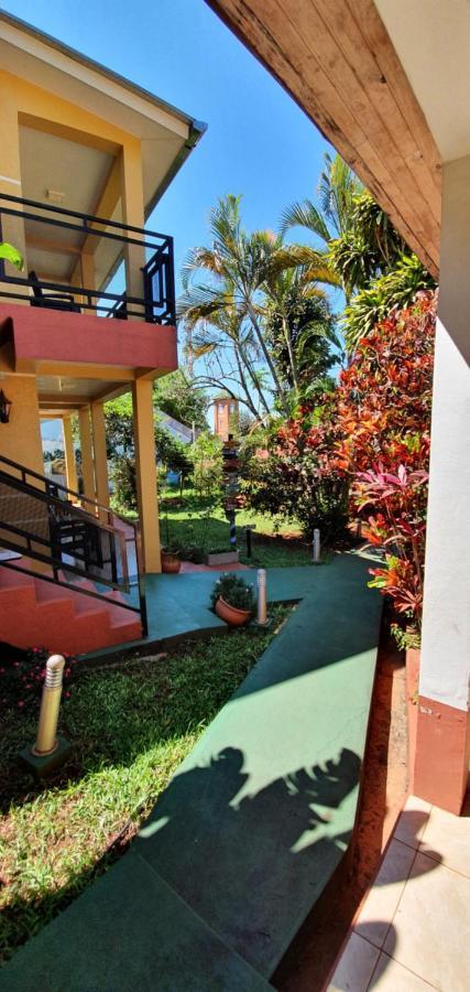 Hospedaje Jose Gorgues Puerto Iguazu Ngoại thất bức ảnh